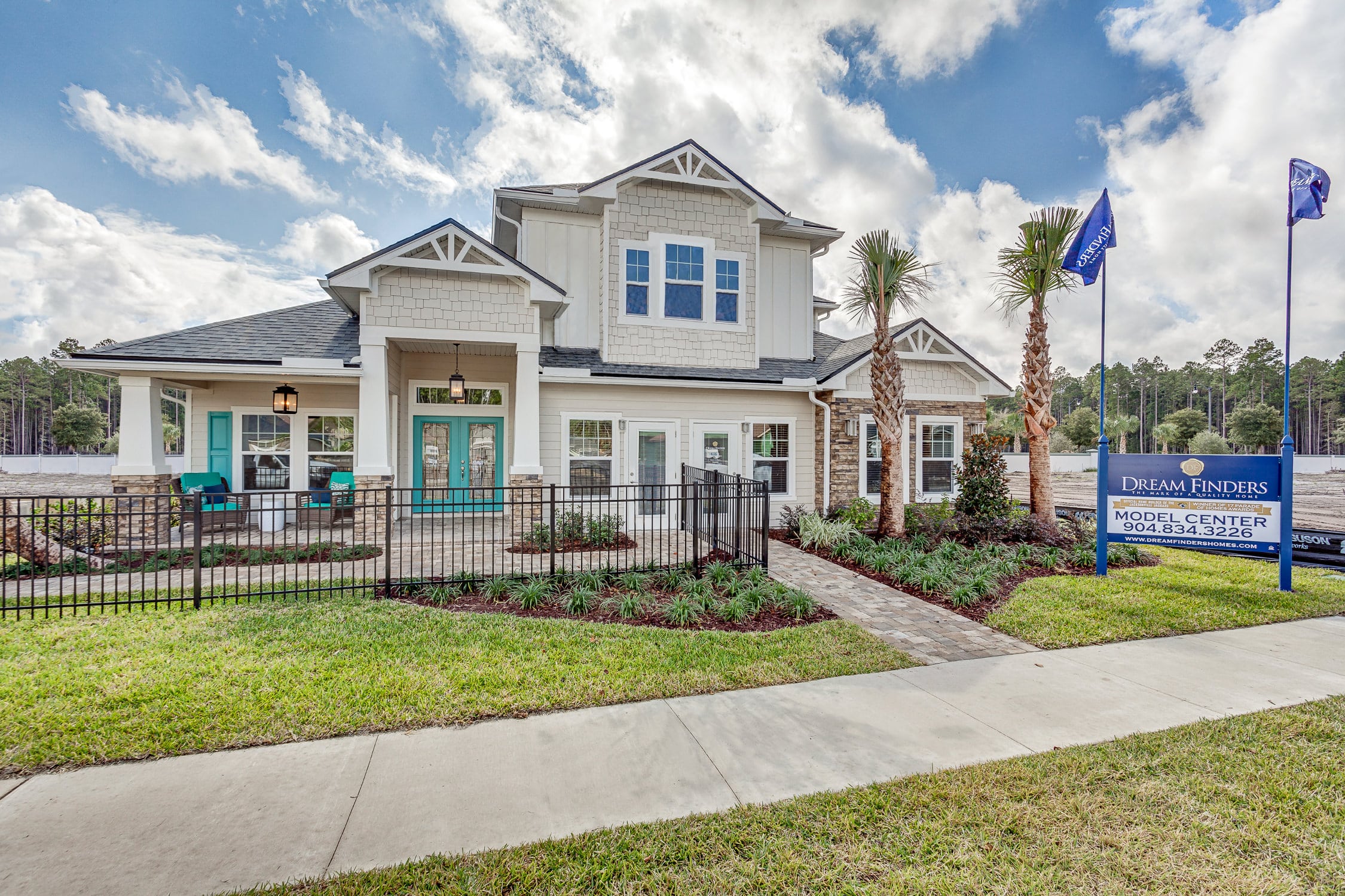 Beacon Lake Dream Finders Homes Builds Stylish & Functional Homes in