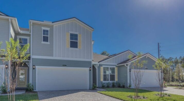 Beacon Lake Harborside Townhomes